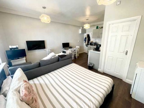 View Full Details for Ditchling Road, Flat 5, Brighton