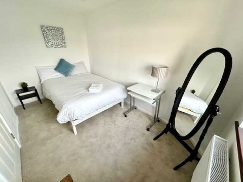 View Full Details for Sackville Road, Room 6, Hove