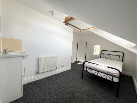 View Full Details for Bristol Street, Room 7, Brighton